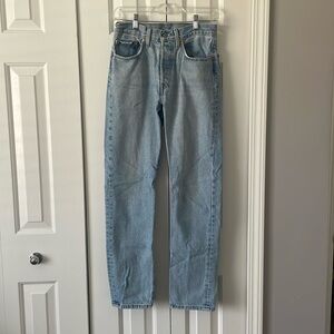 Levi’s 501 Women’s Straight Leg Jean size 26x30